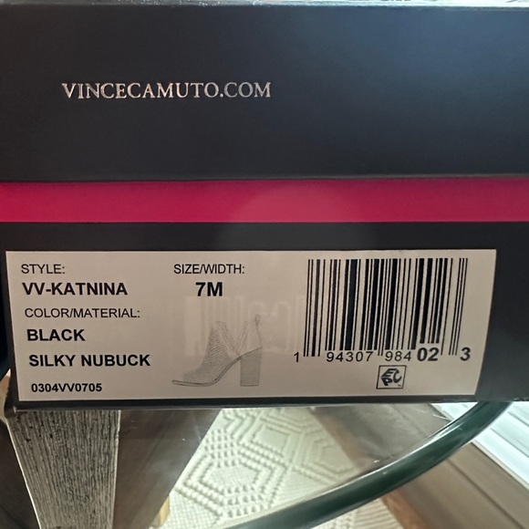 Vince Camuto bootie . Suede . Size 7 . New 2 pairs - Picture 2 of 9